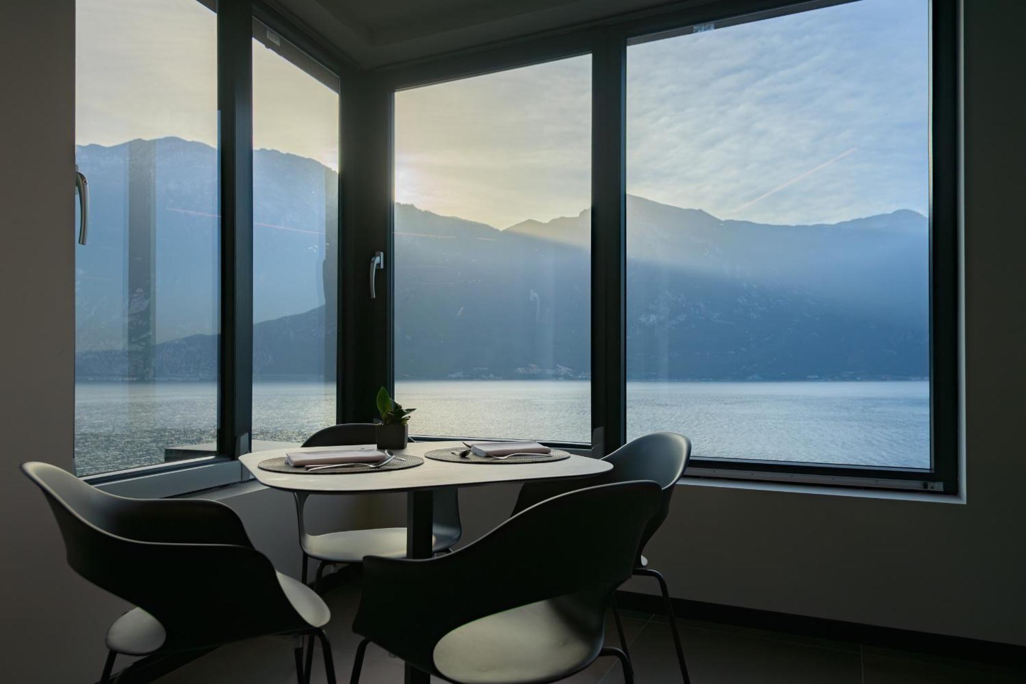 Hotel Villa Dirce Limone sul Garda Eksteriør billede