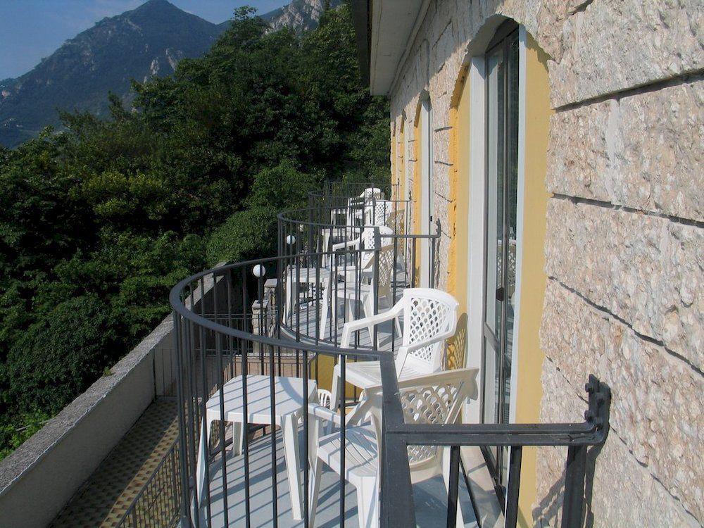 Hotel Villa Dirce Limone sul Garda Eksteriør billede