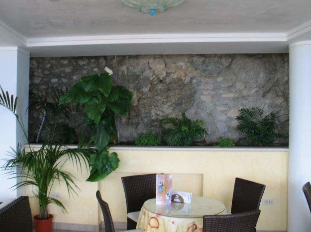 Hotel Villa Dirce Limone sul Garda Eksteriør billede