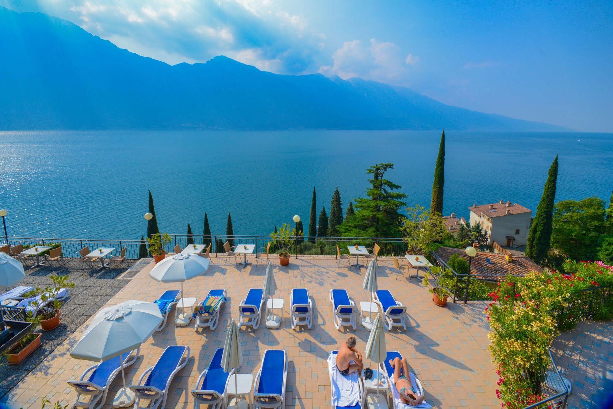 Hotel Villa Dirce Limone sul Garda Eksteriør billede